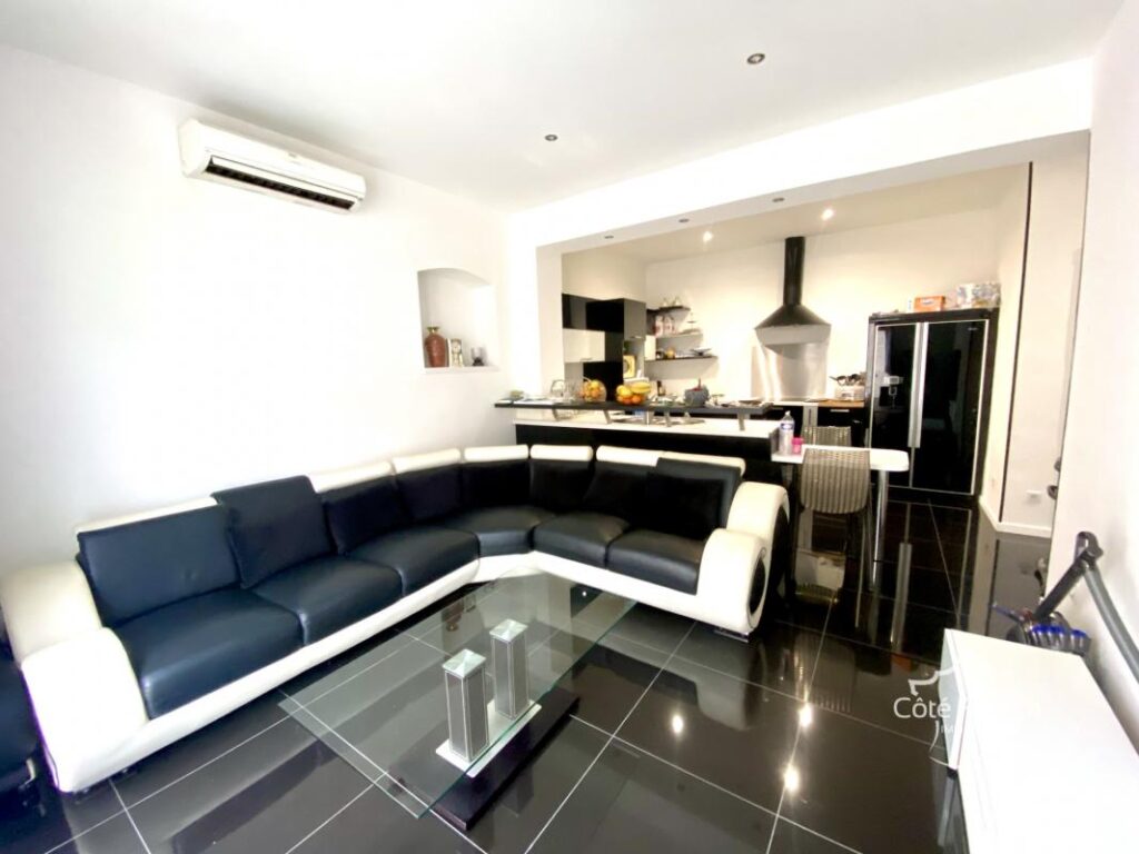 Sublime Appartement T3 – 67 m2 – vue sur Canal – Standing él – 3 pièces – 2 chambres – 67 m²