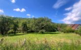 Terrain plat 1301 m2 constructible au calme – NR pièces – NR chambres – 1301 m²