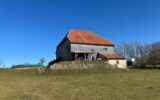 ANCIEN CORPS DE FERME RENOVE 8 PIECES 222 m² SUR TERRAIN DE 46 ARES 390000 EUROS – 8 pièces – 3 chambres – 222 m²