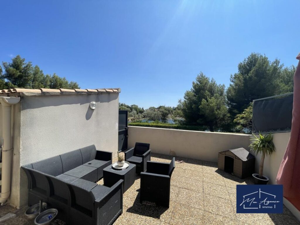 Immeuble de quatres appartements vendus loués – NR pièces – NR chambres – 235 m²