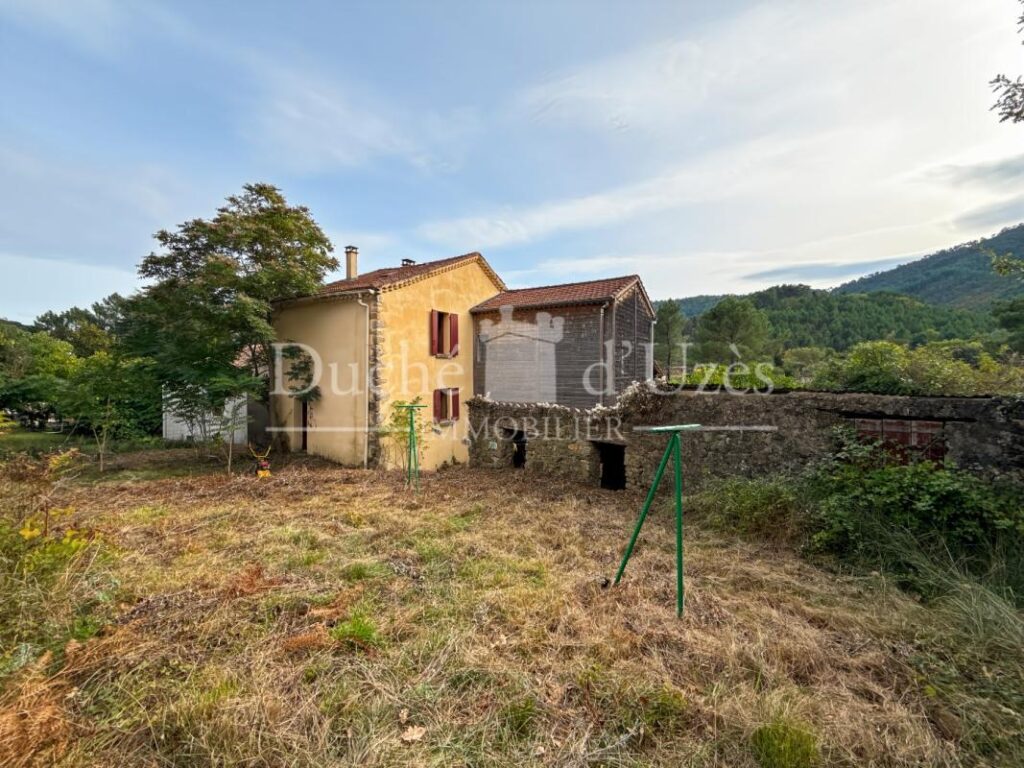 Maison de village – 7 pièces – 3 chambres – 125 m²