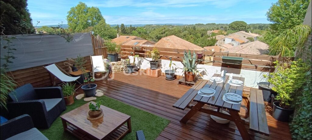 Maison de village 100 m² – 4 pièces – 3 chambres – 100 m²