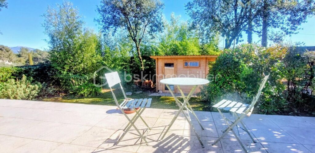 MAGNIFIQUE MAISON RÉNOVÉE 3 PIÈCES PLAIN-PIED DANS UN DOMAINE DE RÊVE – 3 pièces – 2 chambres – 72 m²