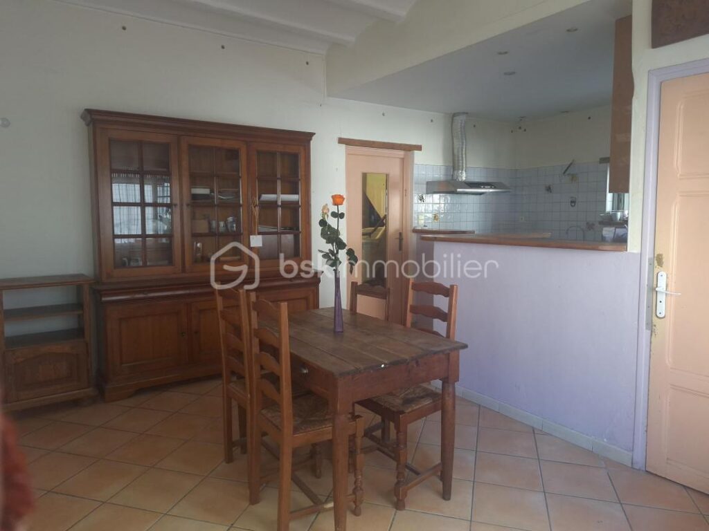 Maison de village – 125 M2 – Vue panoramique – 7 pièces – 5 chambres – 125 m²