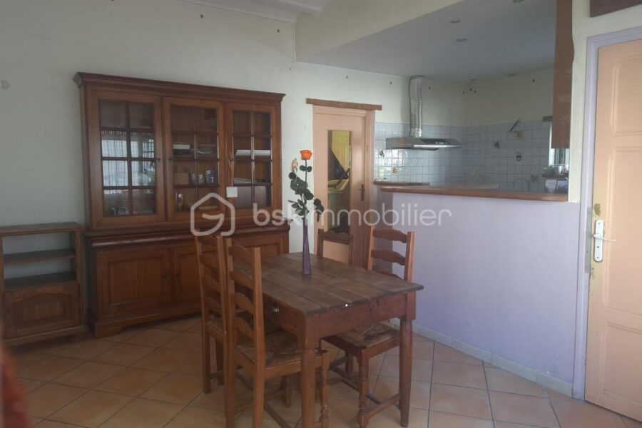 Maison à vendre à Pia