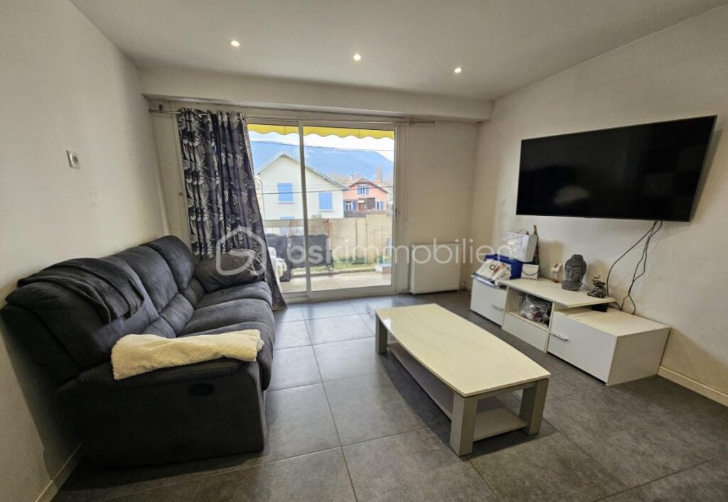 Lumineux T3 rénové – 3 pièces – 2 chambres – 62 m²