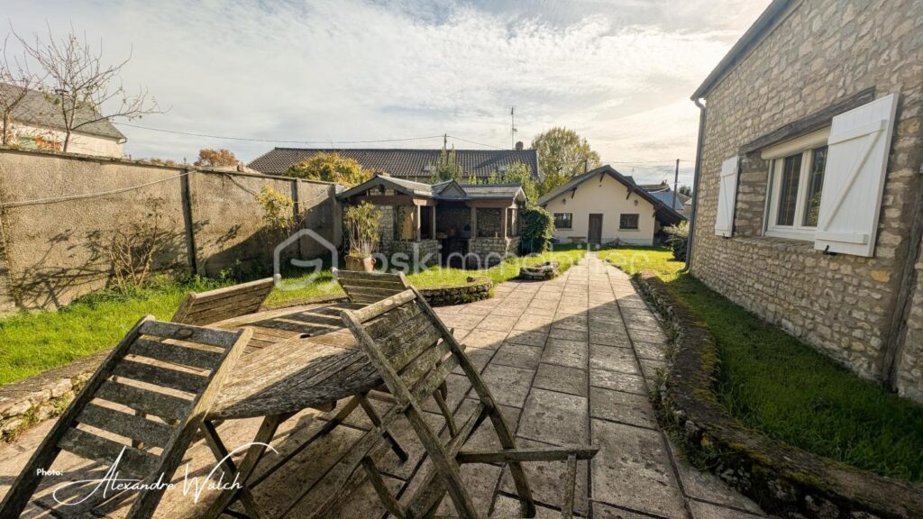 Charmante Maison de caractère à Rénover – Opportunité Unique ! – 7 pièces – 5 chambres – 198 m²