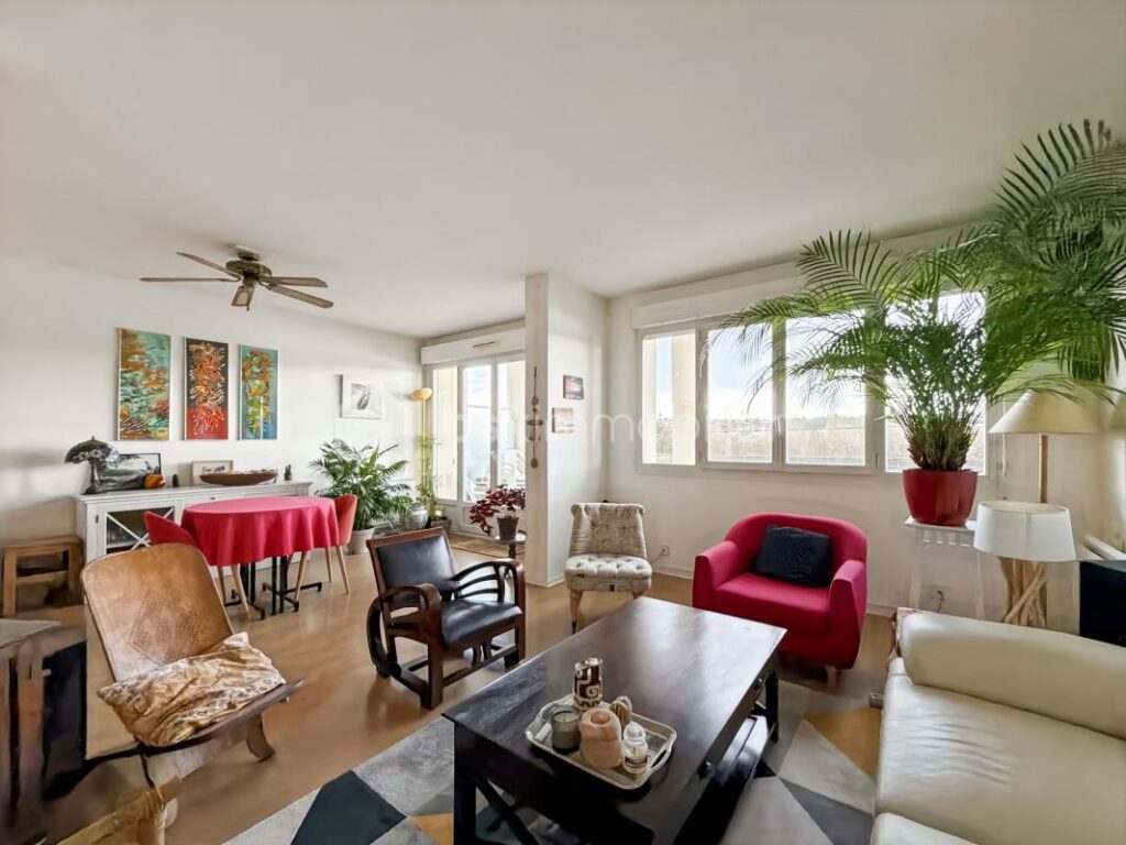 Appartement F4 – 75 m2 – 4 chambres – terrasse VUE SEINE – 4 pièces – 2 chambres – 75 m²