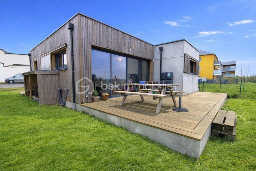 Maison de plein pied de 73 m2 sur la commune de Lécousse – 3 pièces – 2 chambres – 72 m²