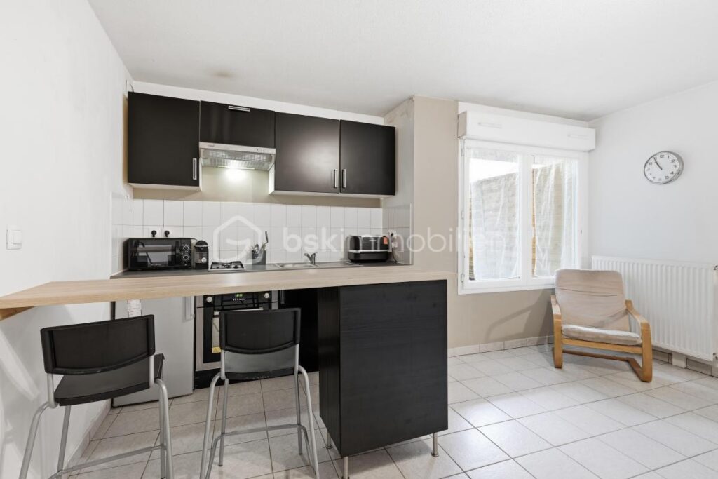 EN EXCLUSIVITE: STUDIO GRATTE CIEL – 1 pièce – NR chambres – 31 m²