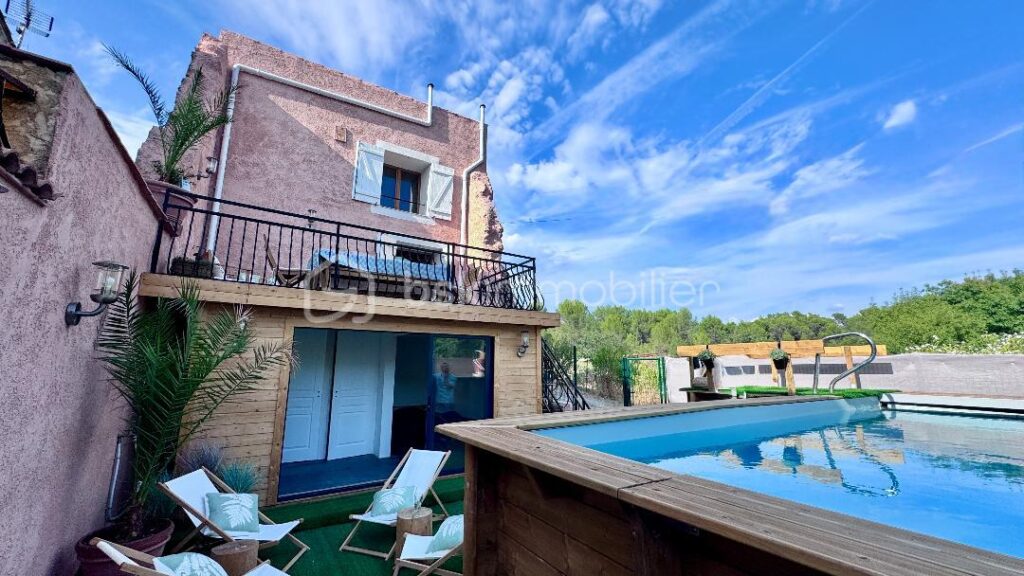 Achat d’une Charmante maison individuelle meublée avec piscine, cadre campagne – 3 pièces – NR chambres – 29 m²