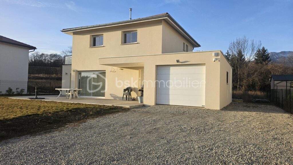 Maison récente , 4 chambres – 5 pièces – 4 chambres – 128 m²