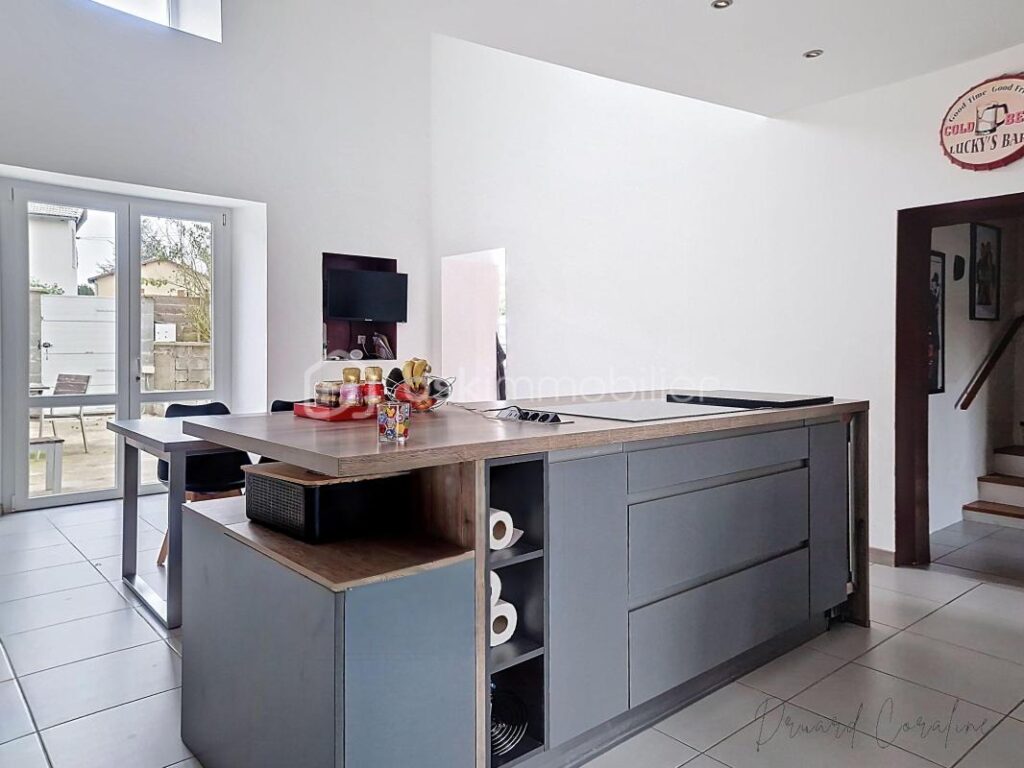 Maison de charme et de caractère – avec 4 chambres – 5 pièces – 4 chambres – 145 m²