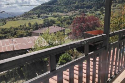 maison – 4 pièces – 2 chambres – 112 m²