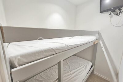 Studio Cabine 20m² avec Balcon et Vue Montagne – Le Seignus (Allos) – 1 pièce – NR chambres – 20 m²