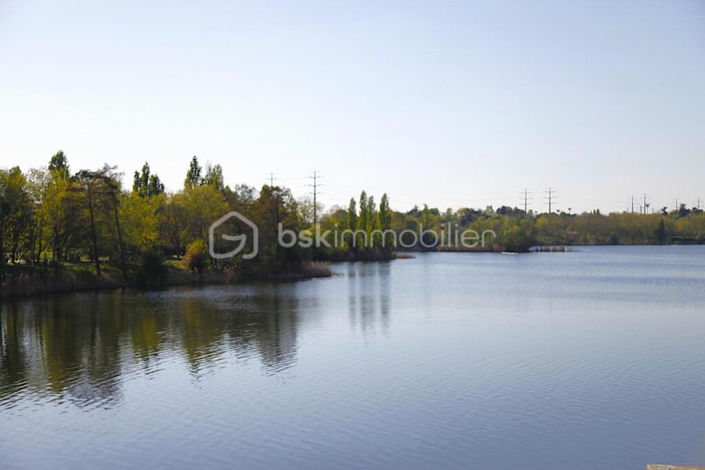 CRÉTEIL POINTE DU LAC – T5 D’EXCEPTION – DPE CLASSE C – ÉTAGE ÉLEVÉ – 5 pièces – 3 chambres – 78 m²