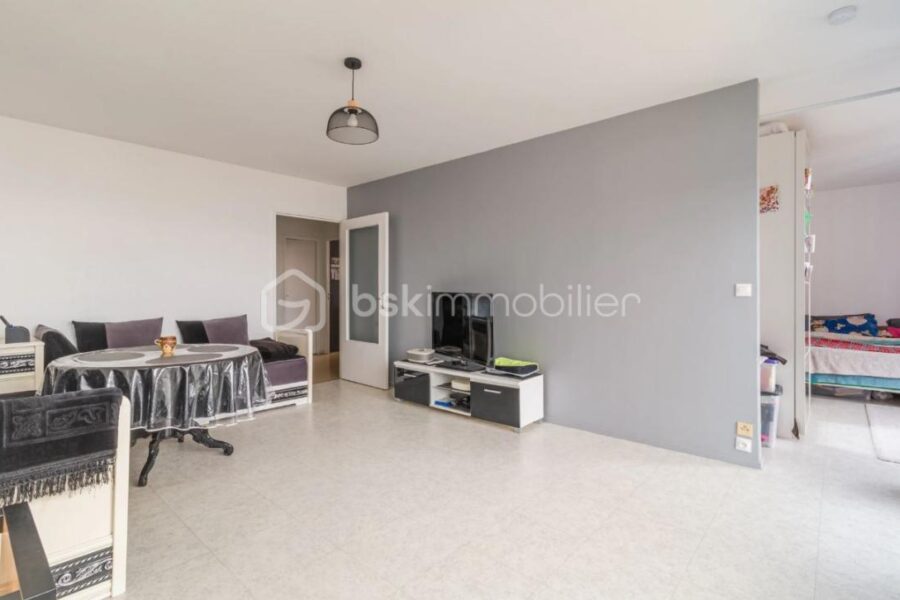 Appartement à vendre à Noisy le sec — Vue sur la ville — photo 3