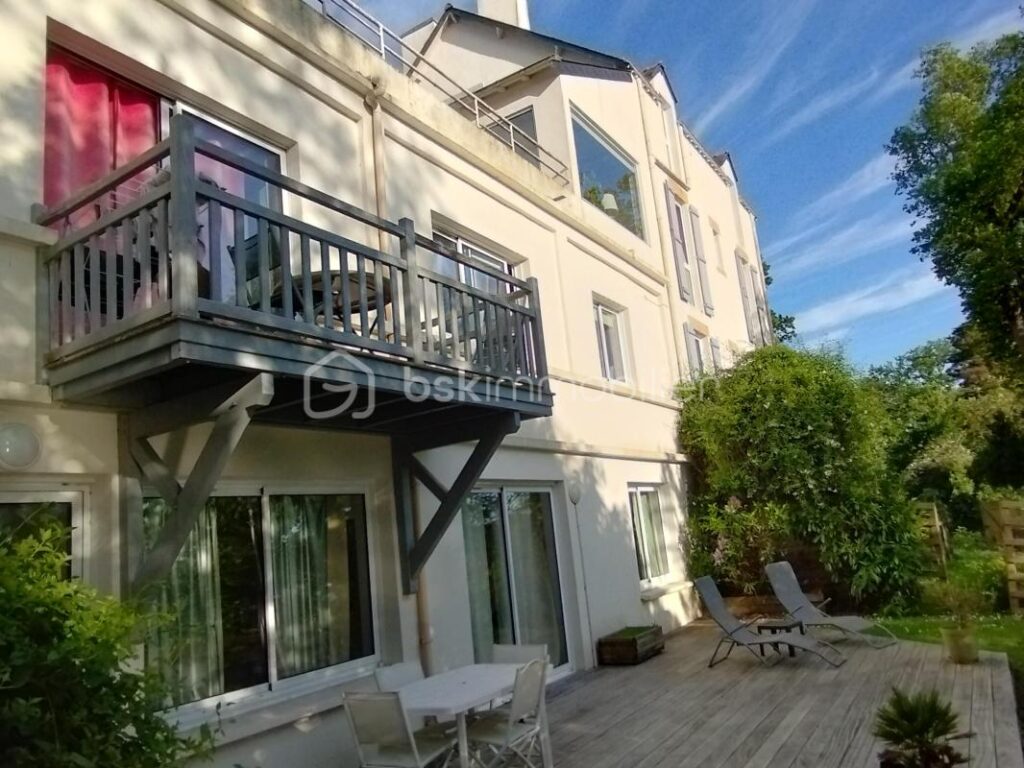 Propriété avec gîtes face Vilaine – 9 pièces – 6 chambres – 294 m²