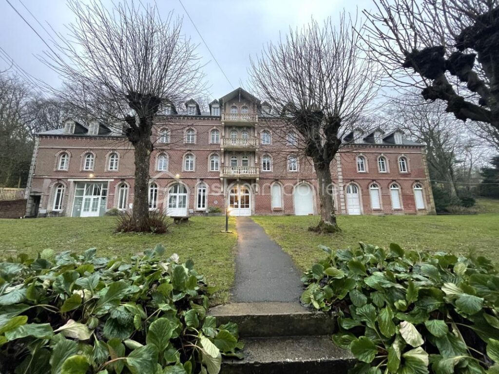 BORD DE MER – APPARTEMENT 60 M² – – 3 pièces – 2 chambres – 59 m²