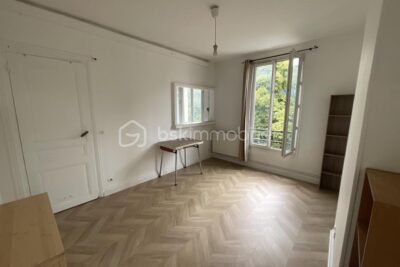 Appartement 2 pièces avec cave en sous-sol, proche métro 7 quatre chemins et RER E Pantin – 2 pièces – 1 chambre – 35 m²