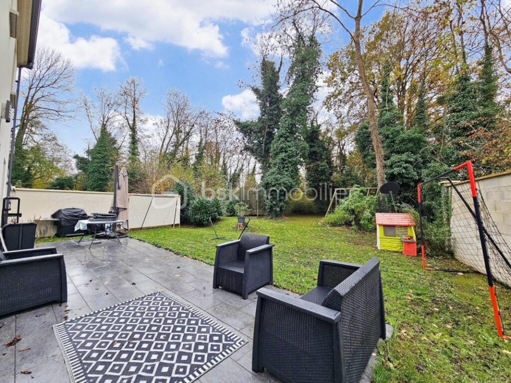 Pavillon 6 pièces non mitoyen 4 chambres jardin SUD 450m² DPE C – 6 pièces – 4 chambres – 100 m²