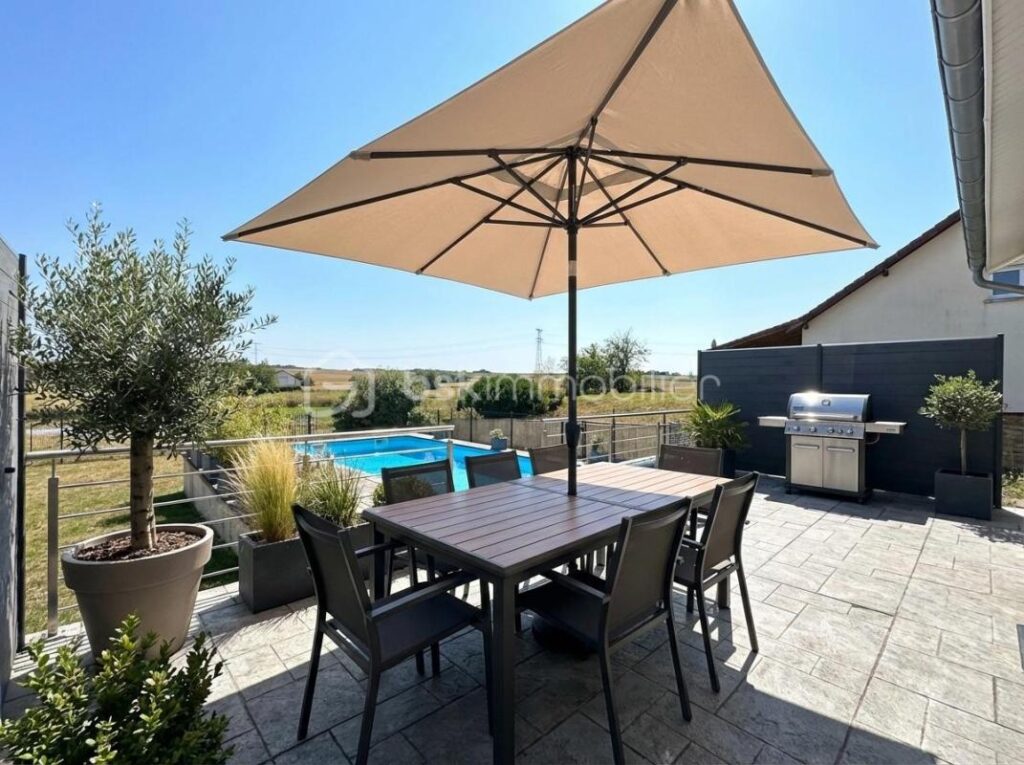 Exclusivité / Maison contemporaine (2009) à Maxstadt 57660 — 150 m², terrain 810 m², piscine, impasse au calme – 6 pièces – 3 chambres – 150 m²