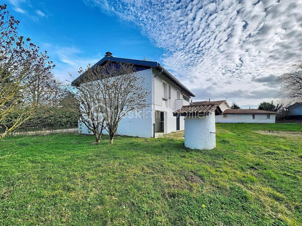 Belle et lumineuse maison 5 pièces 110,41m2 sur un terrain de 565m2 – 5 pièces – 4 chambres – 110 m²