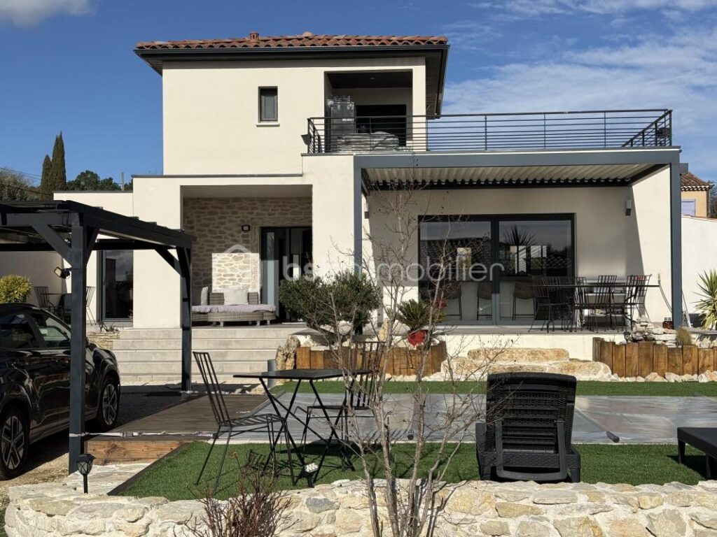 ✨ Saint-Quentin-la-Poterie Dépt du Gard 30 – Villa d’Architecte Contemporaine avec Piscine & Toiture-Terrasse, aux Portes d’Uzès – 5 pièces – 3 chambres – 126 m²