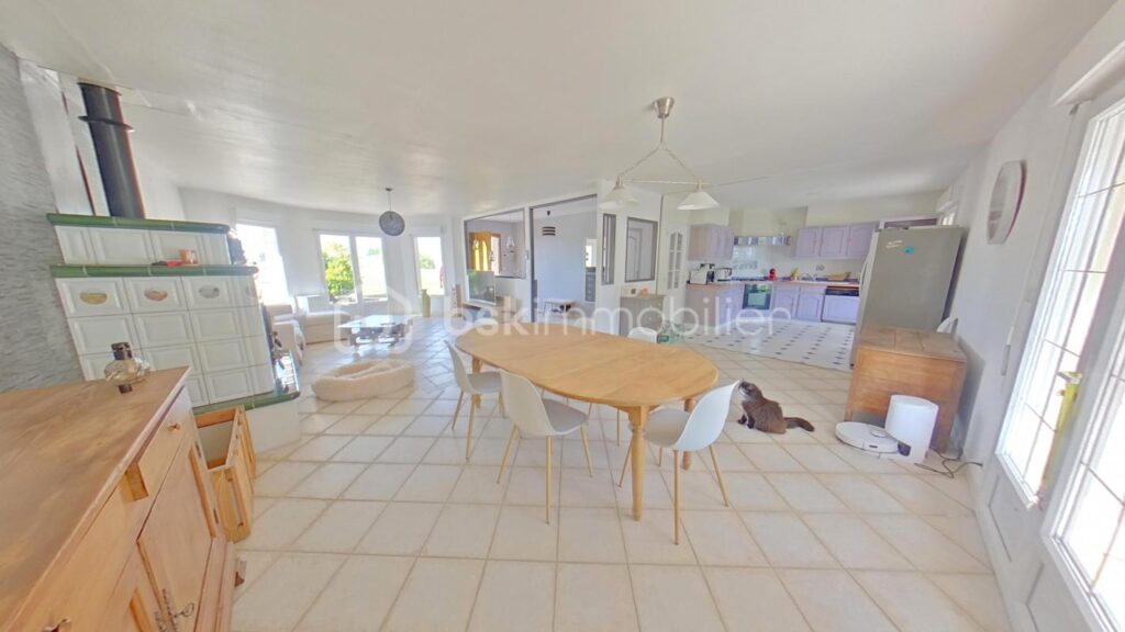 Pavillon de plain pied sur sous-sol de 127 m² sur 3450 m² de terrain – 5 pièces – 3 chambres – 127 m²