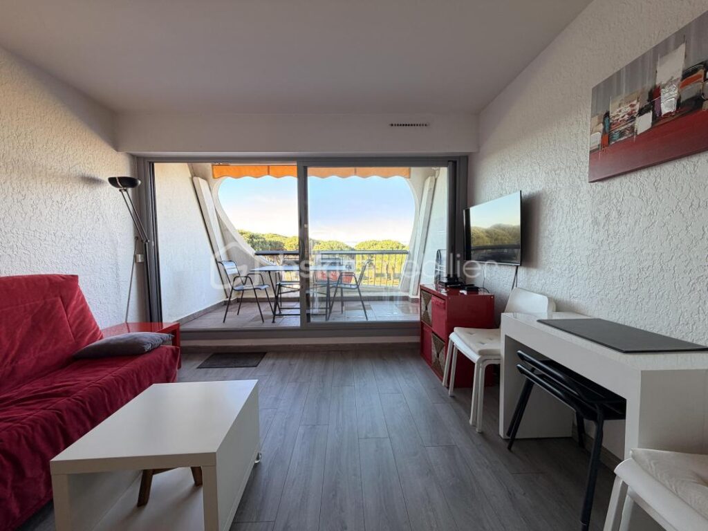 Superbe T2 pleine vue mer avec parking – 2 pièces – 1 chambre – 44 m²