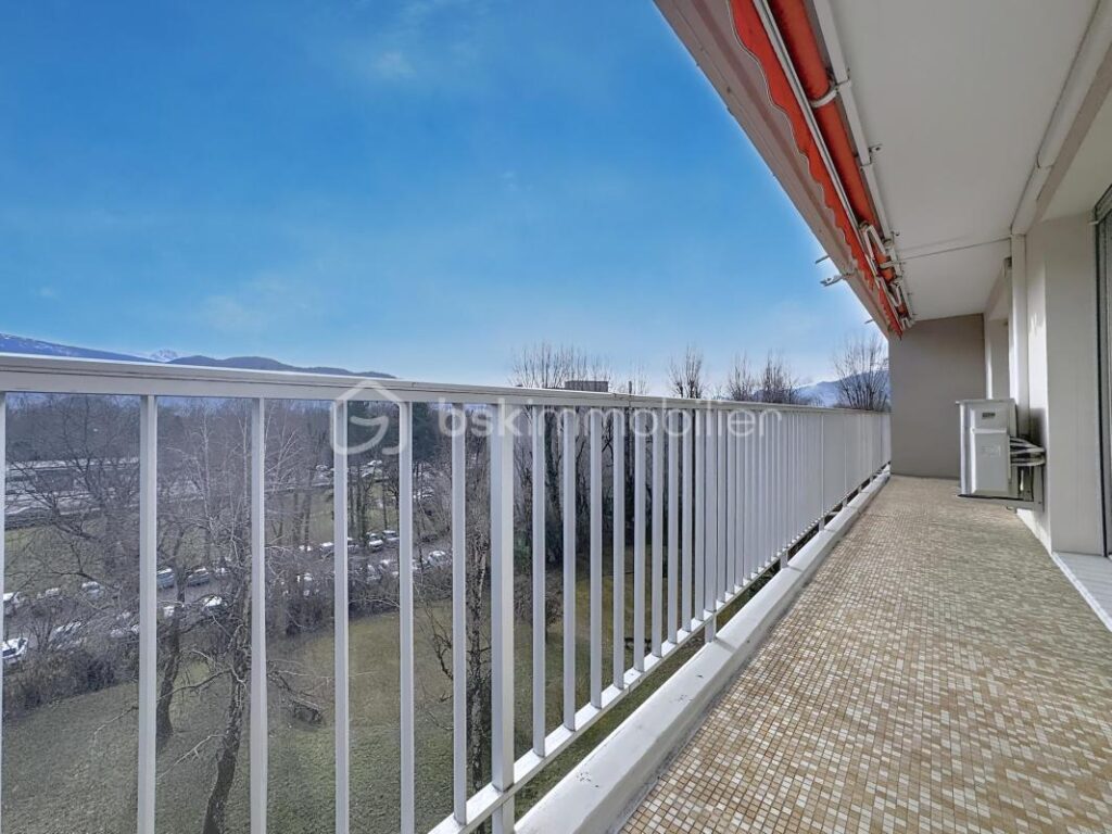 Appartement T4 – 91m² – Meylan – Vue Montagne – Place de parking – 4 pièces – 3 chambres – 91 m²