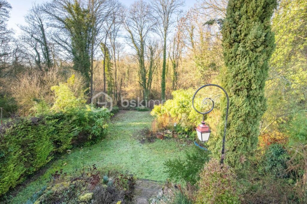 🏡 Charme de la meulière et confort contemporain à Rubelles – 6 pièces – 3 chambres – 125 m²