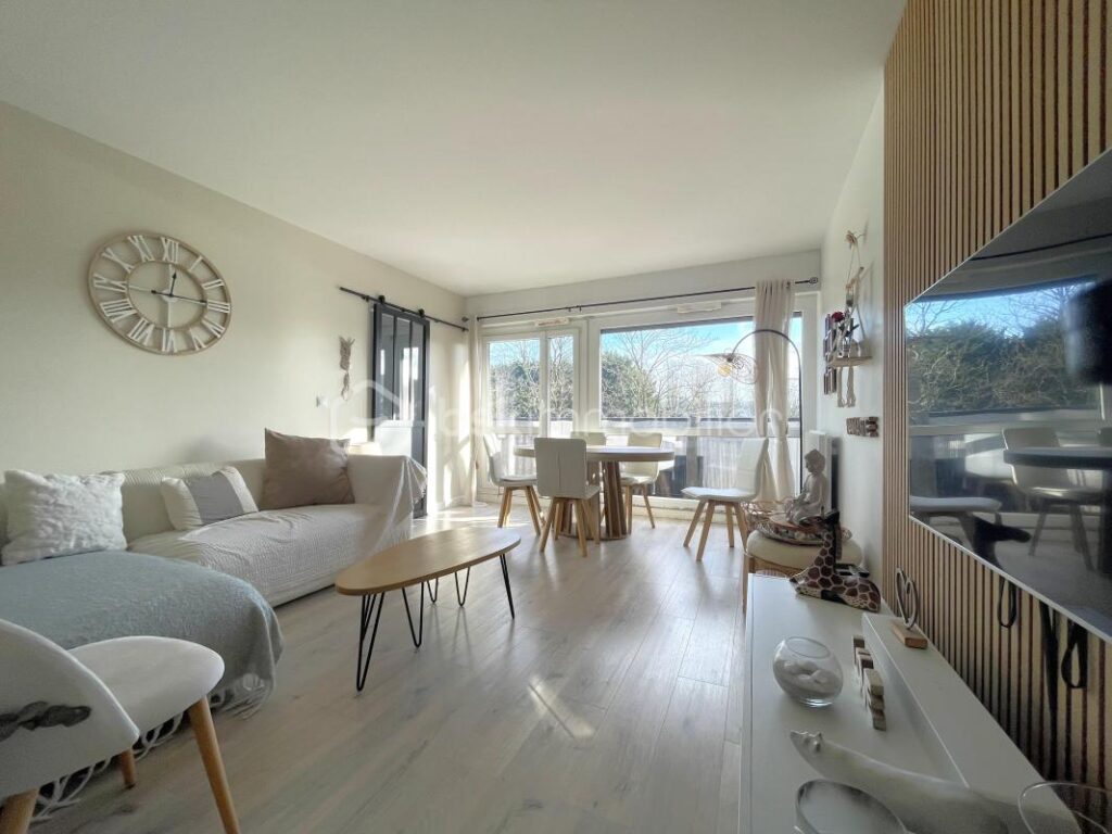 NID DOUILLET AU CŒUR D’UNE RÉSIDENCE VERDOYANTE – 4 pièces – 3 chambres – 76 m²