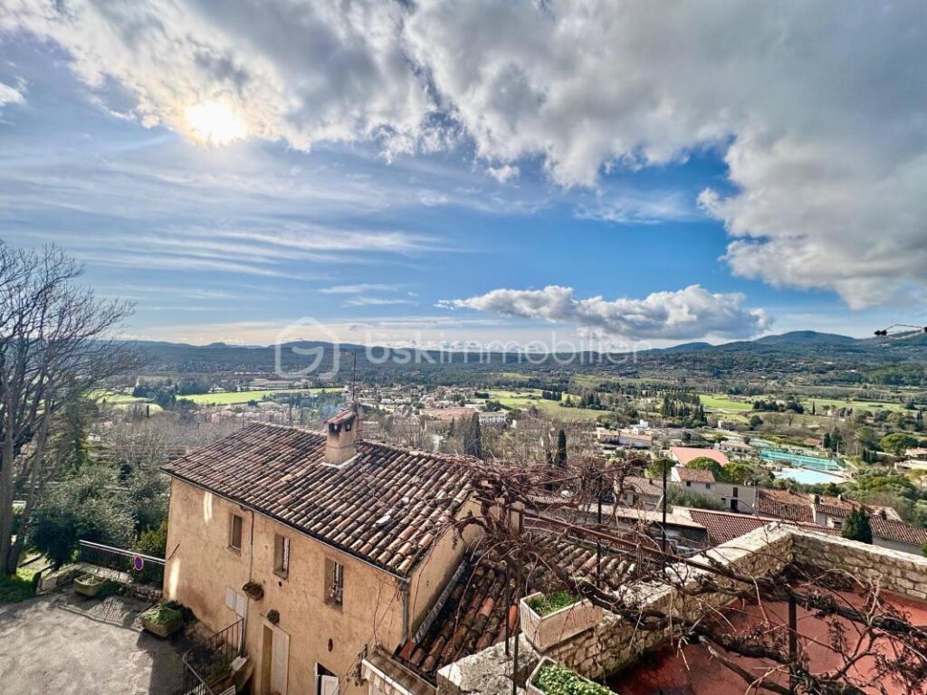 FAYENCE VENTE MAISON DE VILLAGE 4 PIECES BALCON – 4 pièces – 3 chambres – 116 m²