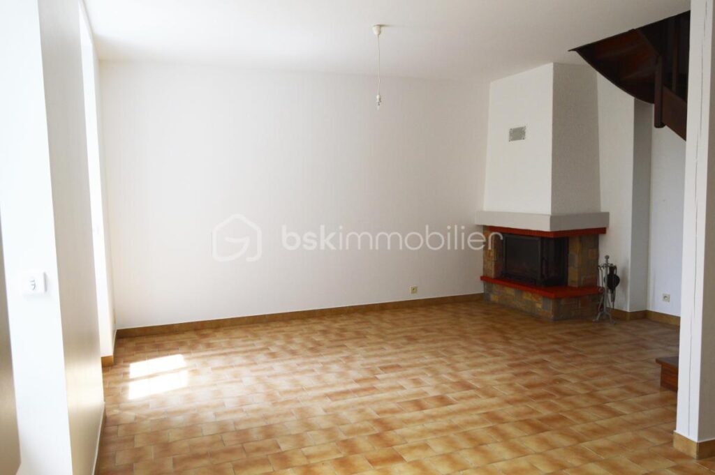 Maison 5 pièces à proximité du centre-ville – 5 pièces – 4 chambres – 88 m²