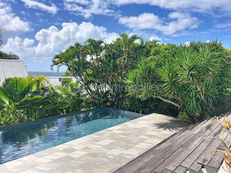 Villa d’Architecte avec Piscine à Débordement & Vue Mer – Dampierre, Le Gosier – 5 pièces – 4 chambres – 163 m²