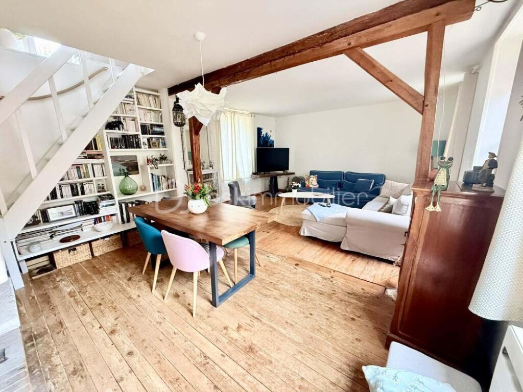 Maison Atypique + Dépendance – 5 pièces – 3 chambres – 110 m²