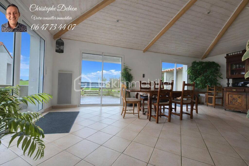 ✨ PAVILLON – 118 M² – 3 CHAMBRES – DÉPENDANCES – GRAND TERRAIN – CHAVAGNES-EN-PAILLERS✨ – 5 pièces – 3 chambres – 118 m²