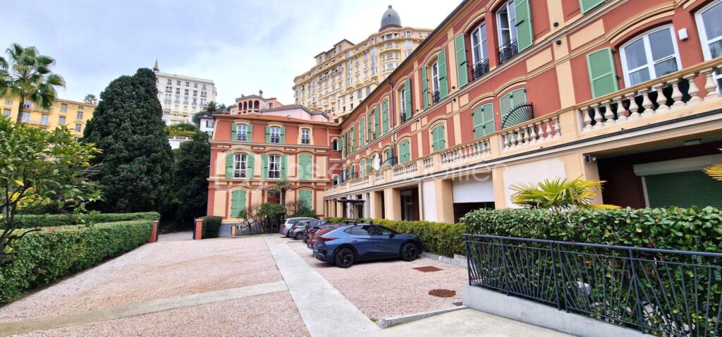 ✨ Beau studio récent avec terrasse, vue dégagée & aperçu mer – 6ᵉ étage – 1 pièce – NR chambres – 31 m²