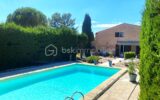 A vendre magnifique villa , avec un grand jardin et une piscine au pied du Luberon , sur Mérindol – 6 pièces – 5 chambres – 155 m²