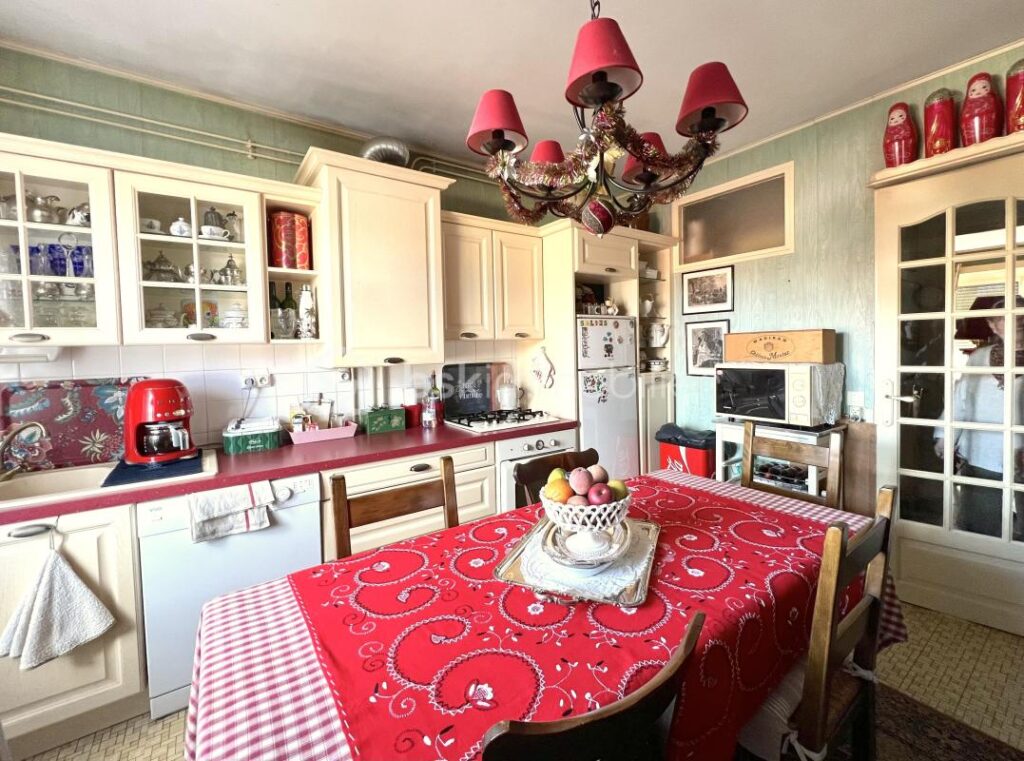 Appartement F4 – 4 pièces – 3 chambres – 87 m²