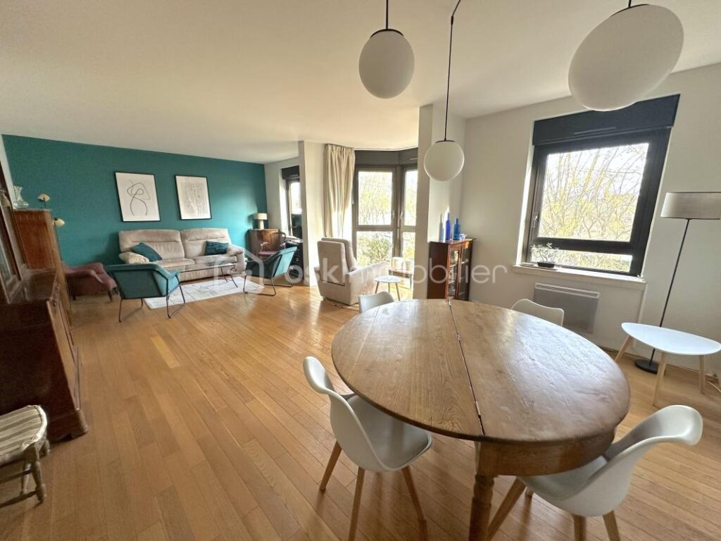 Appartement T3 (possible T4) – 87m2 – 3 pièces – 2 chambres – 87 m²