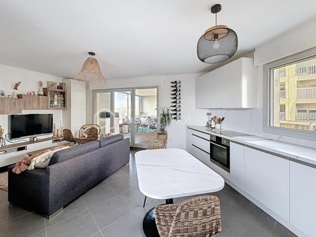 Appartement T3 avec grande terrasse, à deux pas du RER Nanterre-Université – 3 pièces – 2 chambres – 70 m²