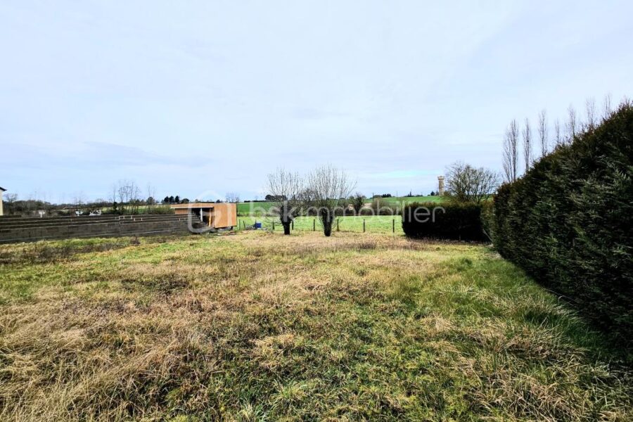 Terrain à vendre à Pernay
