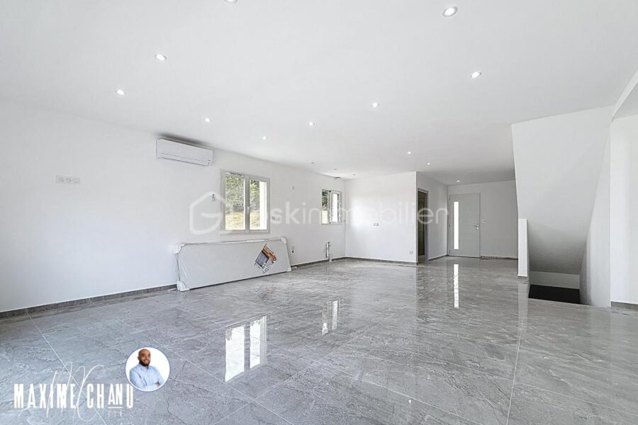 Maison à vendre à Vailhauques