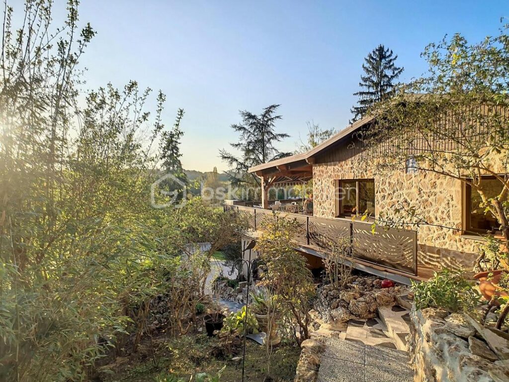 À VENDRE – Maison de prestige avec vue imprenable sur la Marne – Chalifert / Chessy – 8 pièces – 6 chambres – 310 m²