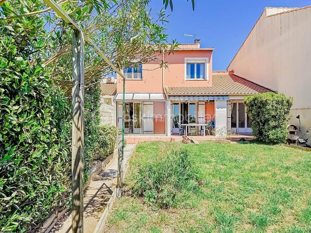 *** VILLA T6 DE 120m2 SUR TERRAIN DE 600M2 AVEC GARAGE À PALAVAS *** – 6 pièces – 5 chambres – 120 m²