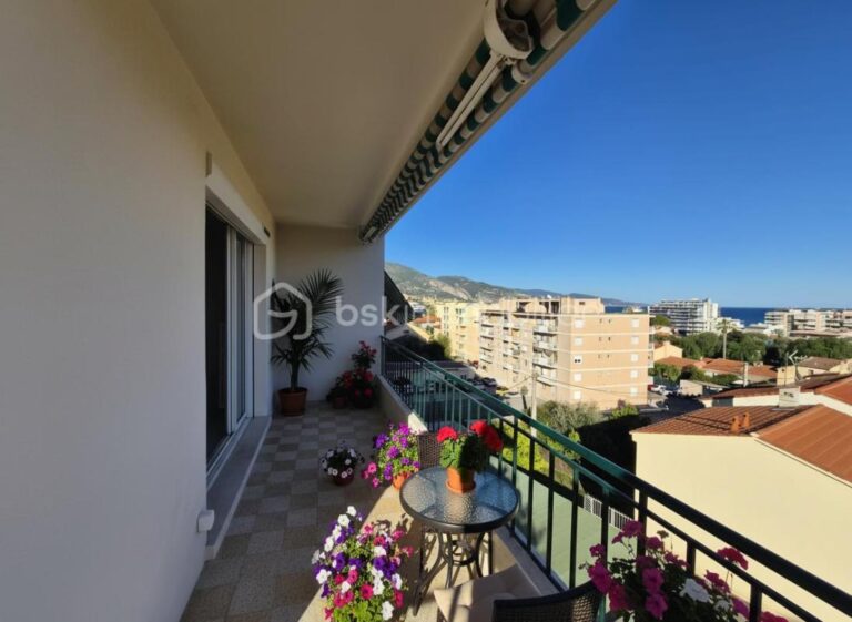 ✨ Superbe 2 pièces avec terrasse et vue mer panoramique – Carnolès ✨ – 2 pièces – 1 chambre – 60 m²