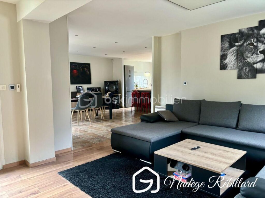 ** Maison avec 4 chambres dans un secteur calme et recherché ** – 6 pièces – 4 chambres – 120 m²