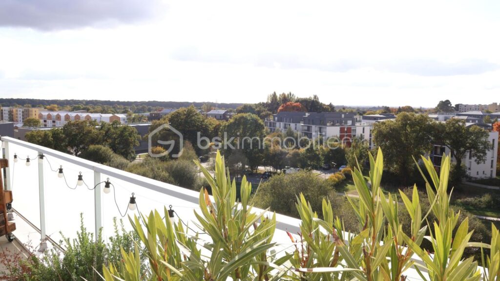 Superbe appartement T4 avec terrasse panoramique de 50 m2 à Chantepie – 4 pièces – 3 chambres – 77 m²